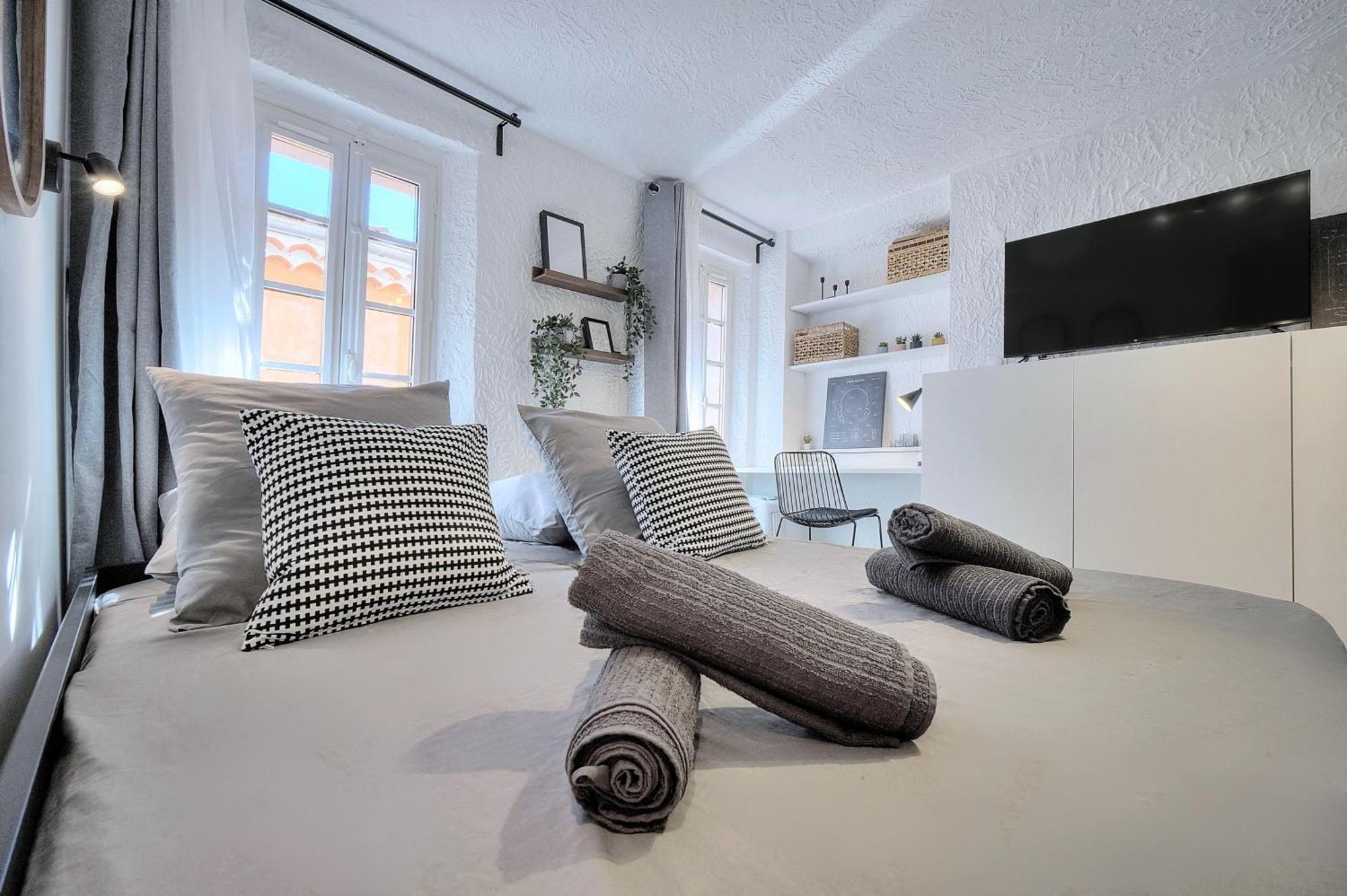 Studio De Luxe Au Coeur De Grasse Ngoại thất bức ảnh